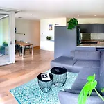 Holiday home Modern With Alps Scenic Views And Concierge By Swisshut Interlaken